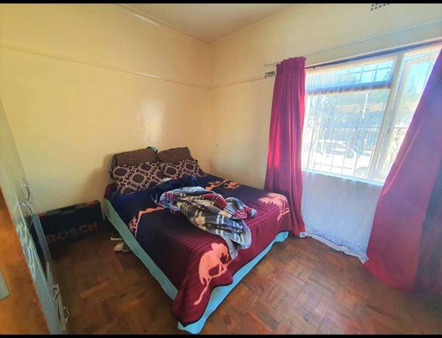 2 BEDROOM HOUSE TO LET IN RICHMOND ESTATE
